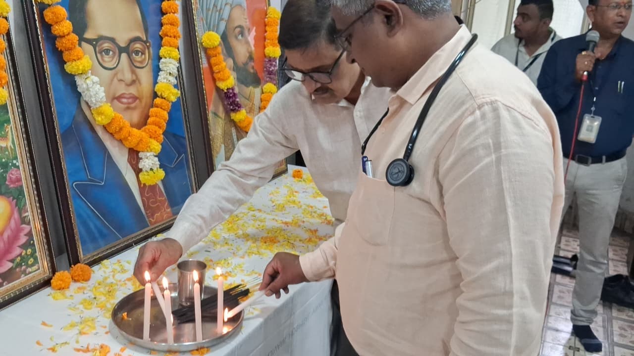 Maharashtra Day flag hoisting event at Sanjivani Hospital, Virar